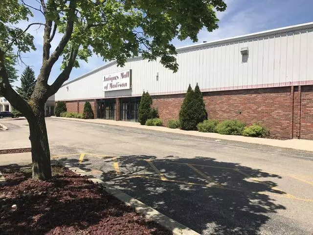 Antiques Mall Of Madison