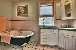 Adams Design Construction