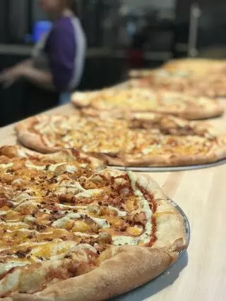 Ian's Pizza Garver