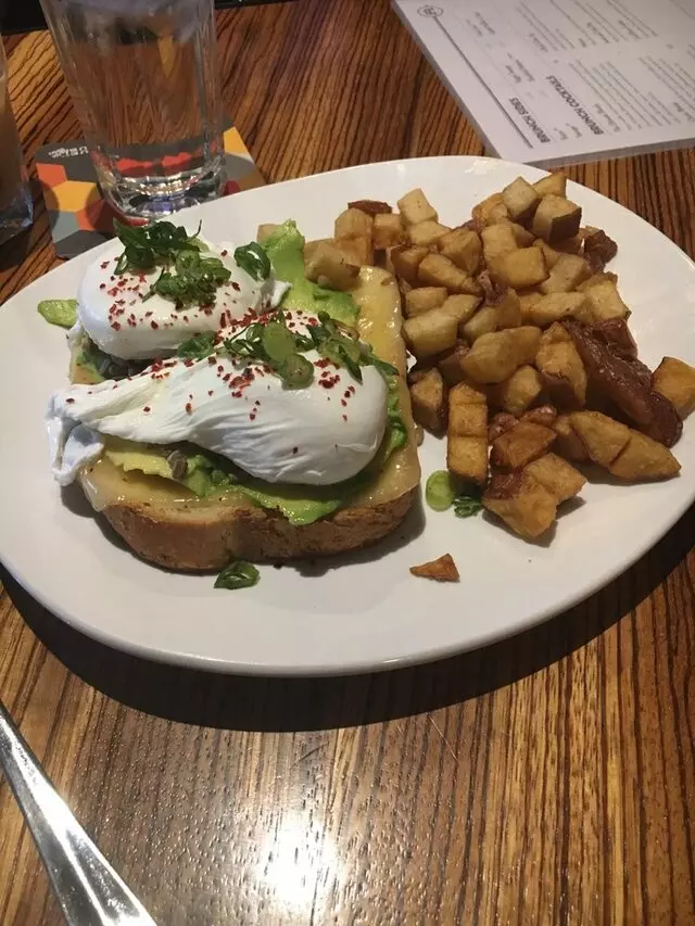 Avenue Club and the Bubble Up Bar
