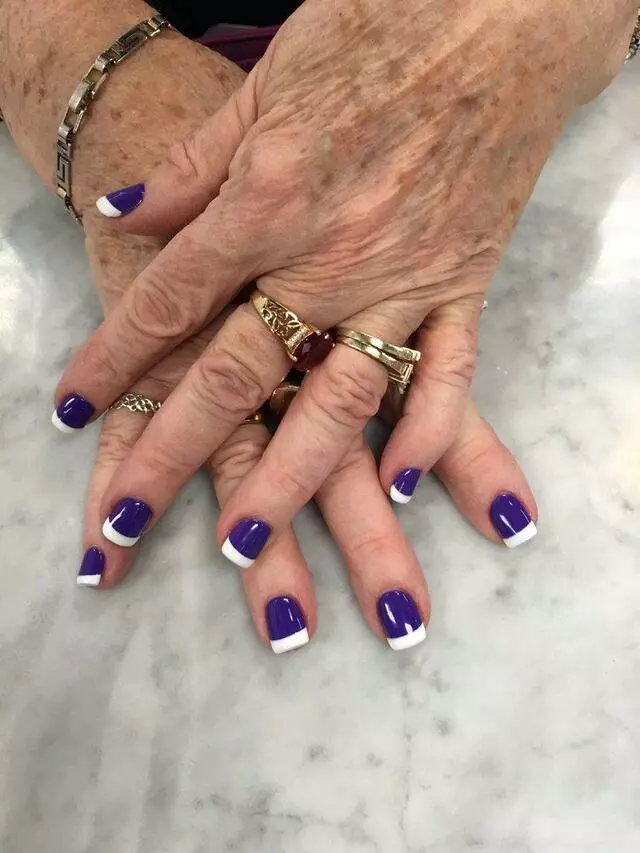 007 Nails