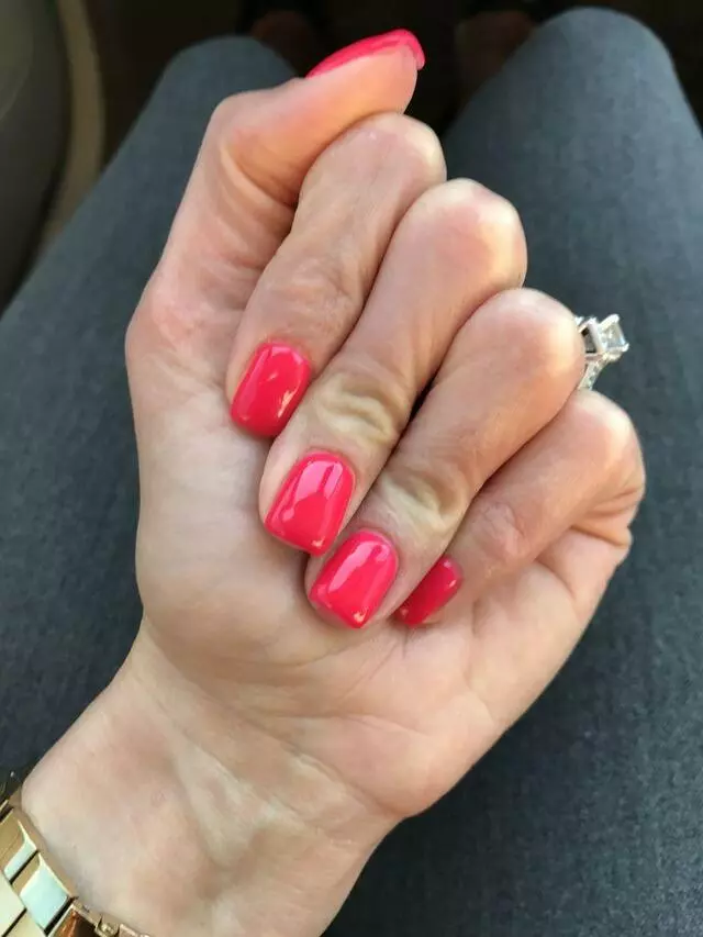 007 Nails
