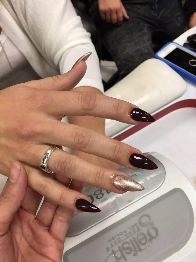 007 Nails