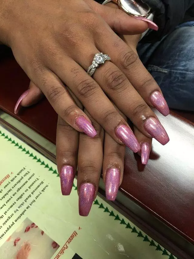 007 Nails