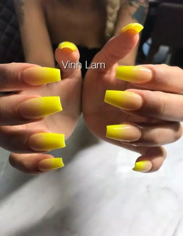 007 Nails