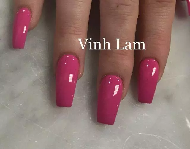 007 Nails