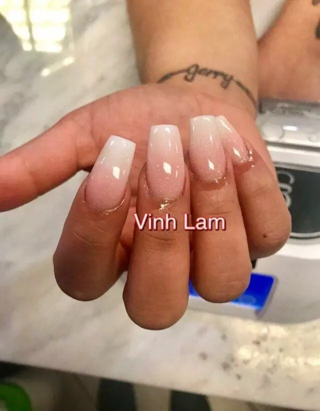 007 Nails