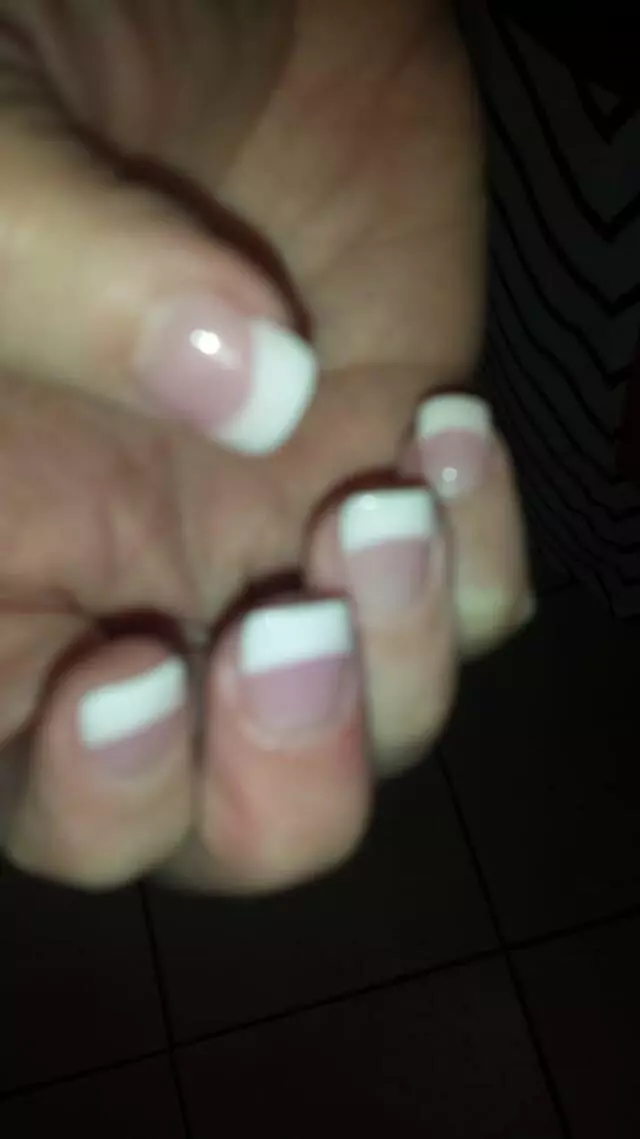 007 Nails