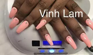 007 Nails