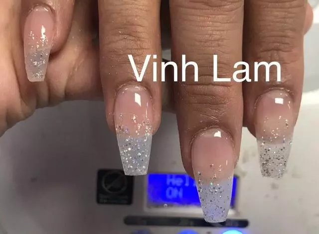 007 Nails